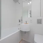 Spacious In With 3 Rooms, Desk And Bathtub By Renters 公寓 *
