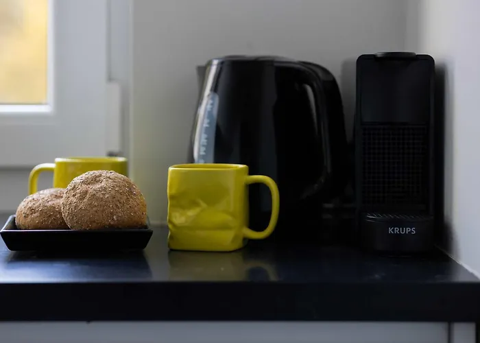 Spacious In With 3 Rooms, Desk And Bathtub By Renters Διαμέρισμα Βαρσοβία